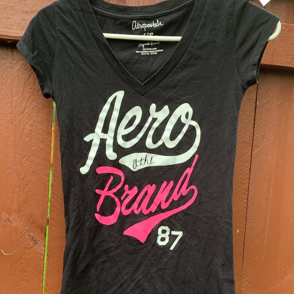 Aeropostale Graphic Top